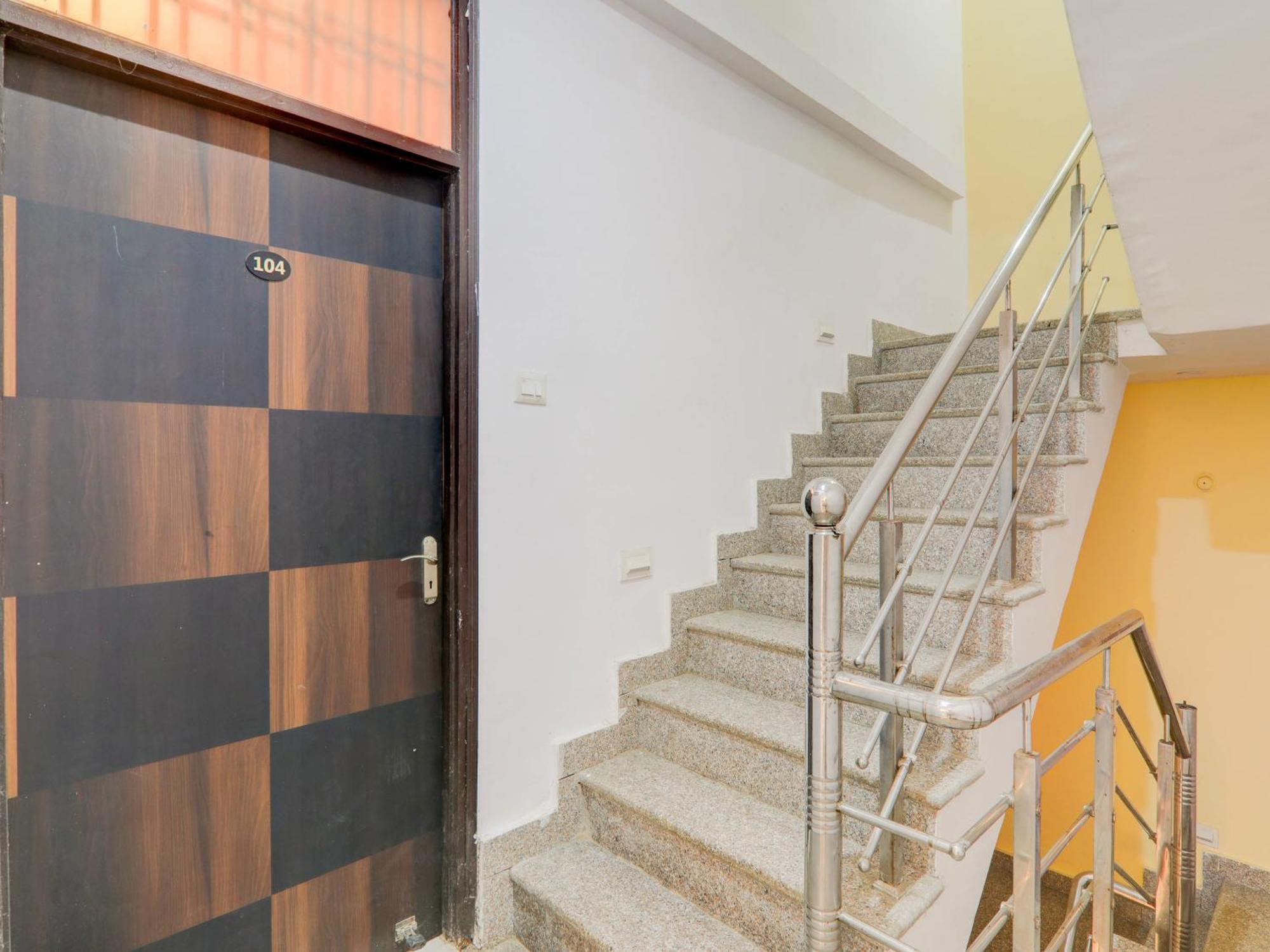 Super Collection O Kiara Guest House Lucknow Dış mekan fotoğraf